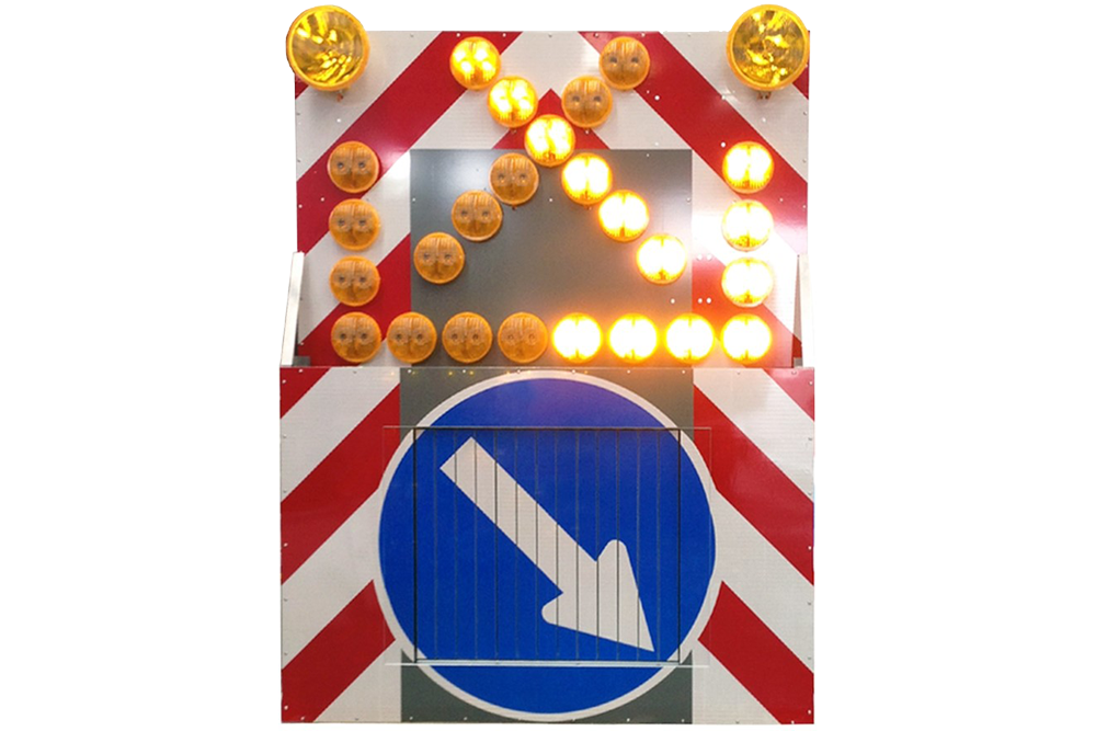 TripleSign prismatic arrow sign