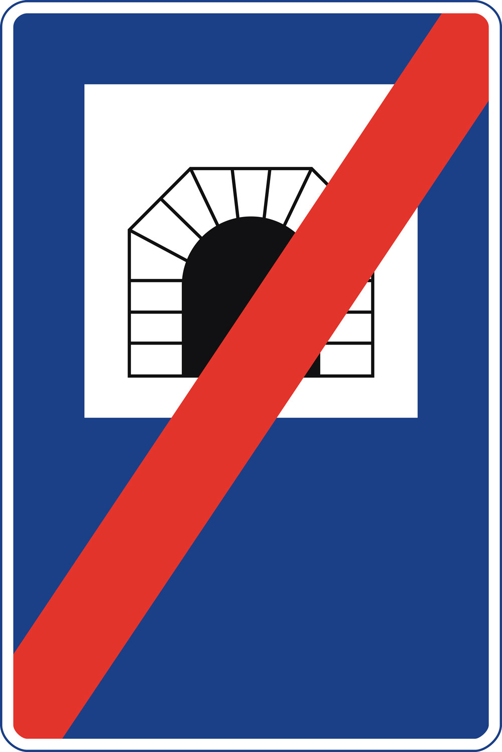 Tunnel closed signs by Triplesign System on a roadside VMS for safer traffic control