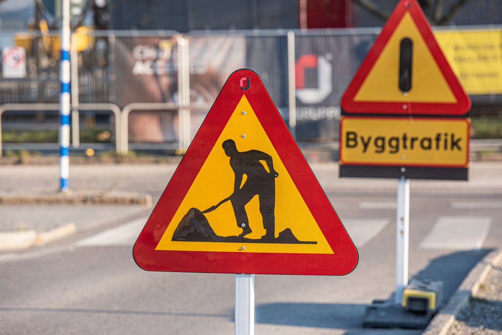 Triplesign System event sign for traffic guidance at road events and temporary lane management