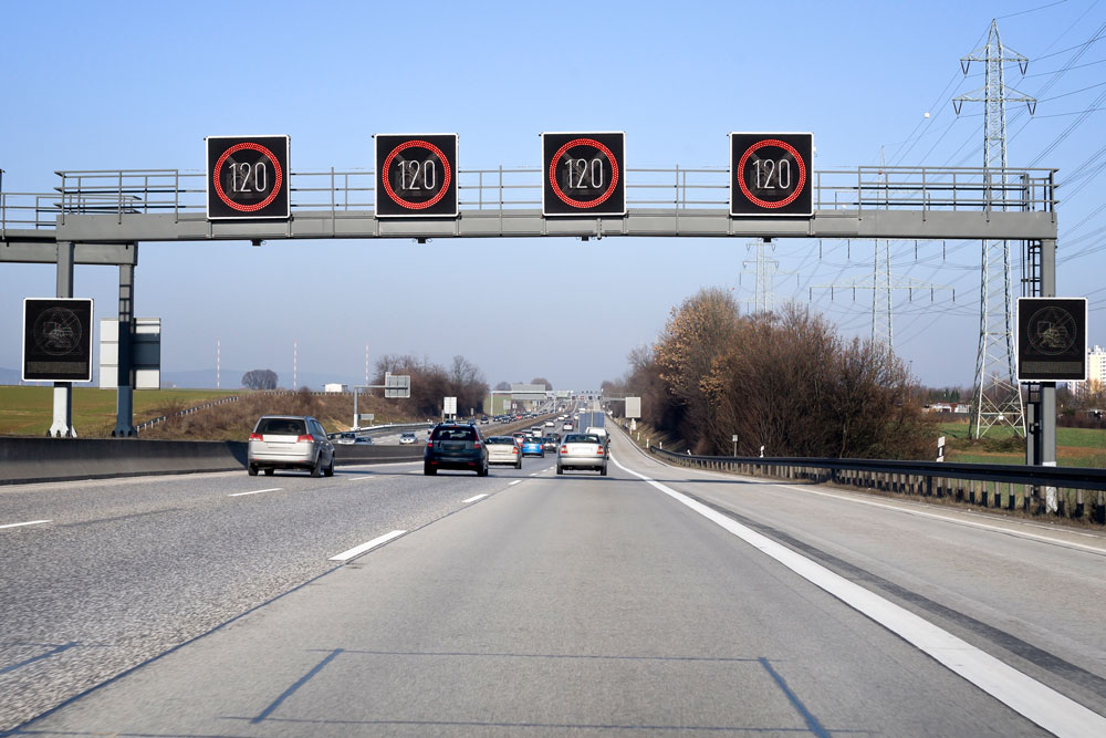 Prismatic variable message sign by Triplesign System on a roadside traffic safety setup